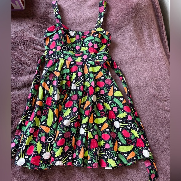Eva Rose Vegetable Print Sundress • Size M - Picture 6 of 16